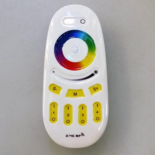 Пульт ДУ для RGB контроллера QC31 (2xAAA батарейки)
